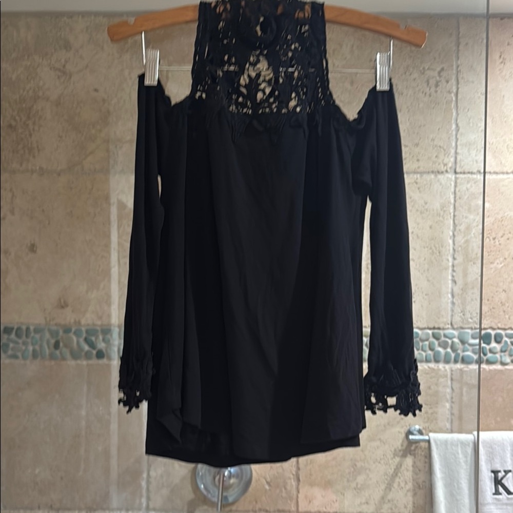 Venus Elegant Black top